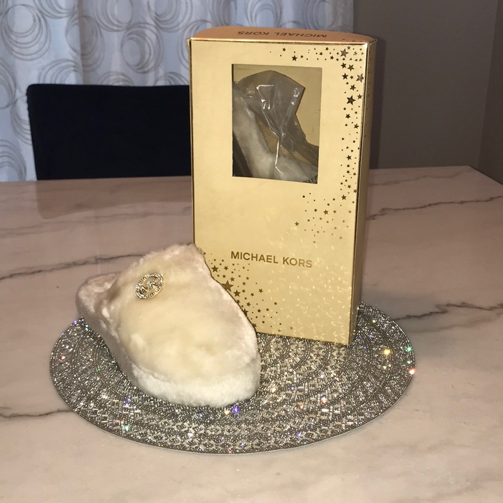 Michael Kors Cream color house shoes